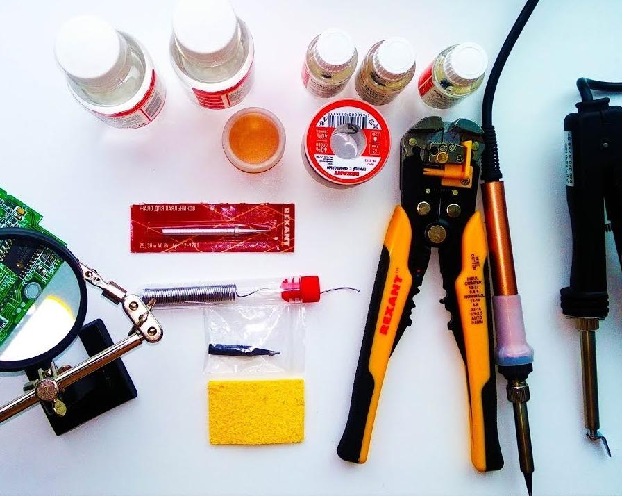 10 универсальных наборов с Aliexpress для пайки проводов и микросхем