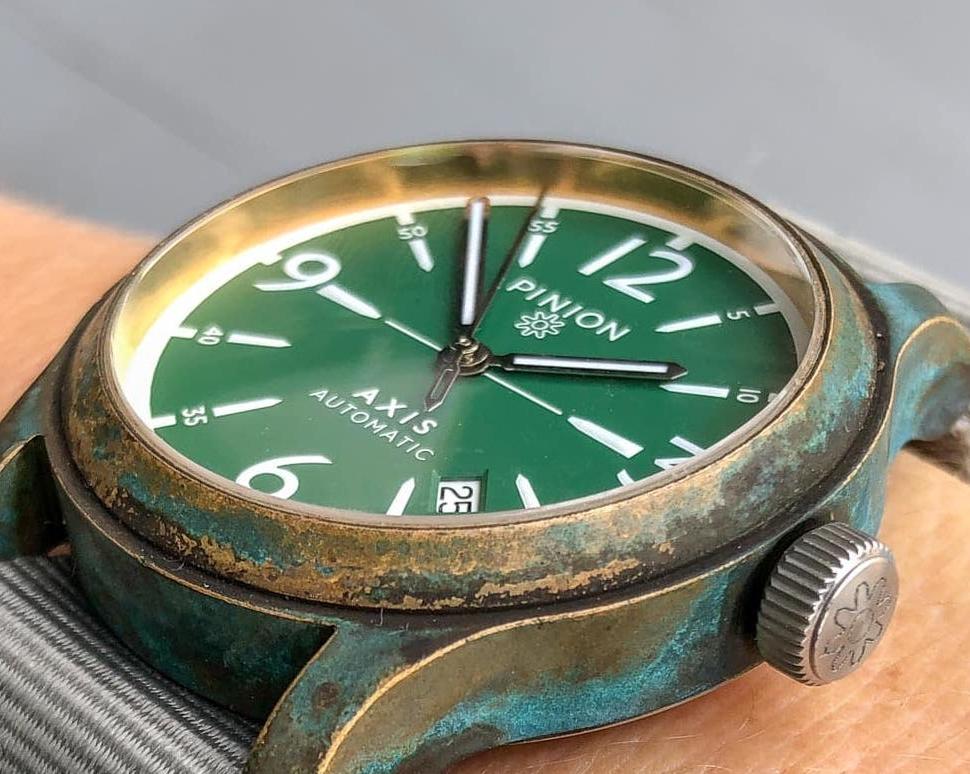 Топ механических часов в корпусе из бронзы: бюджетные и не очень часы в бронзовых корпусах, к которым можно присмотреться